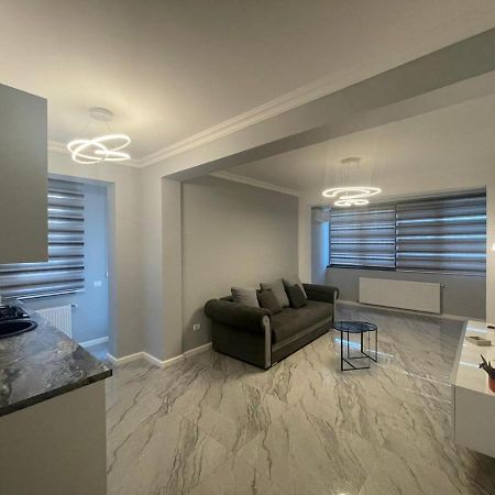 B&P Apartments Mamaia Nord 5 Нэводари Экстерьер фото